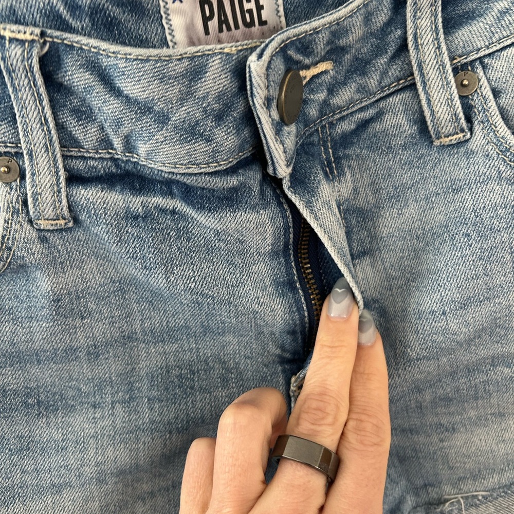Paige Jimmy Jimmy Cotten denim shorts with a raw hem cuff Size 25 - Picture 3 of 6
